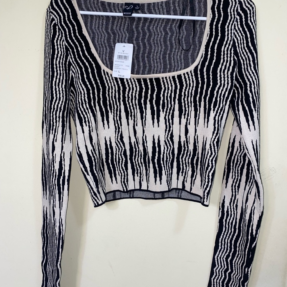 Windsor Black and Cream Patterned Long Sleeve Top